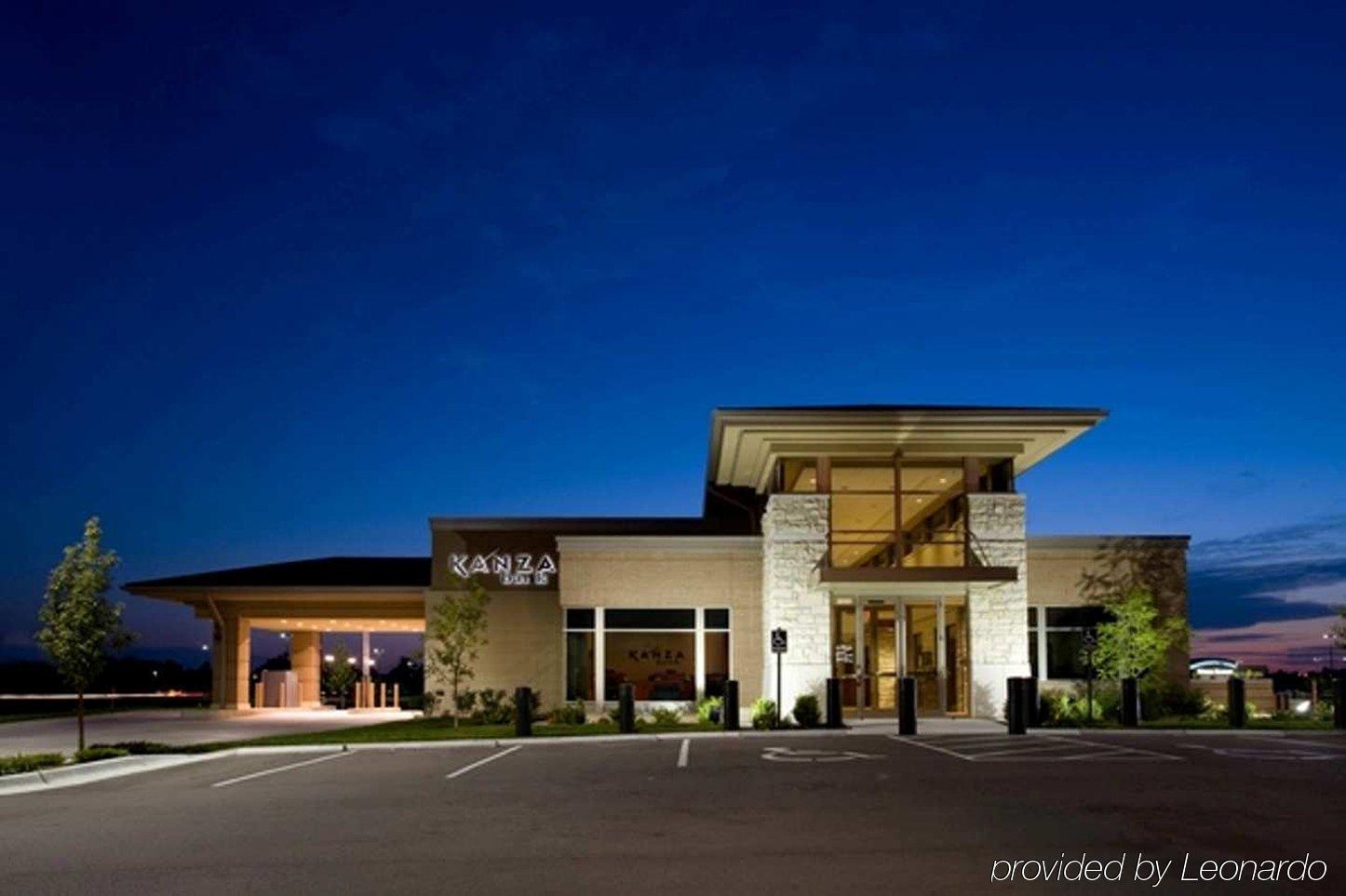 Hampton Inn & Suites Wichita-Northeast Amenities photo